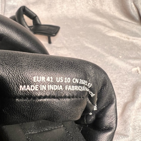 H&M Black Strappy Heeled Sandals - Picture 3 of 8